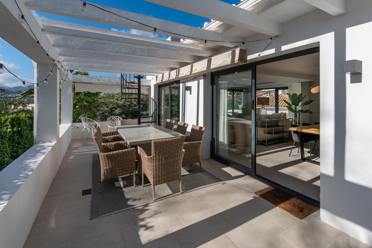 4 Bed Detached Villa in Nueva Andalucía
