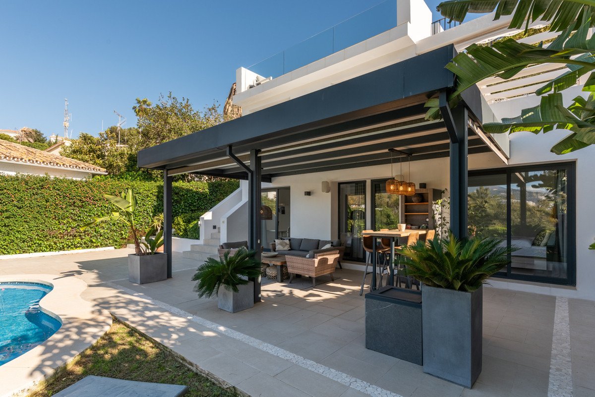 4 Bed Detached Villa in Nueva Andalucía