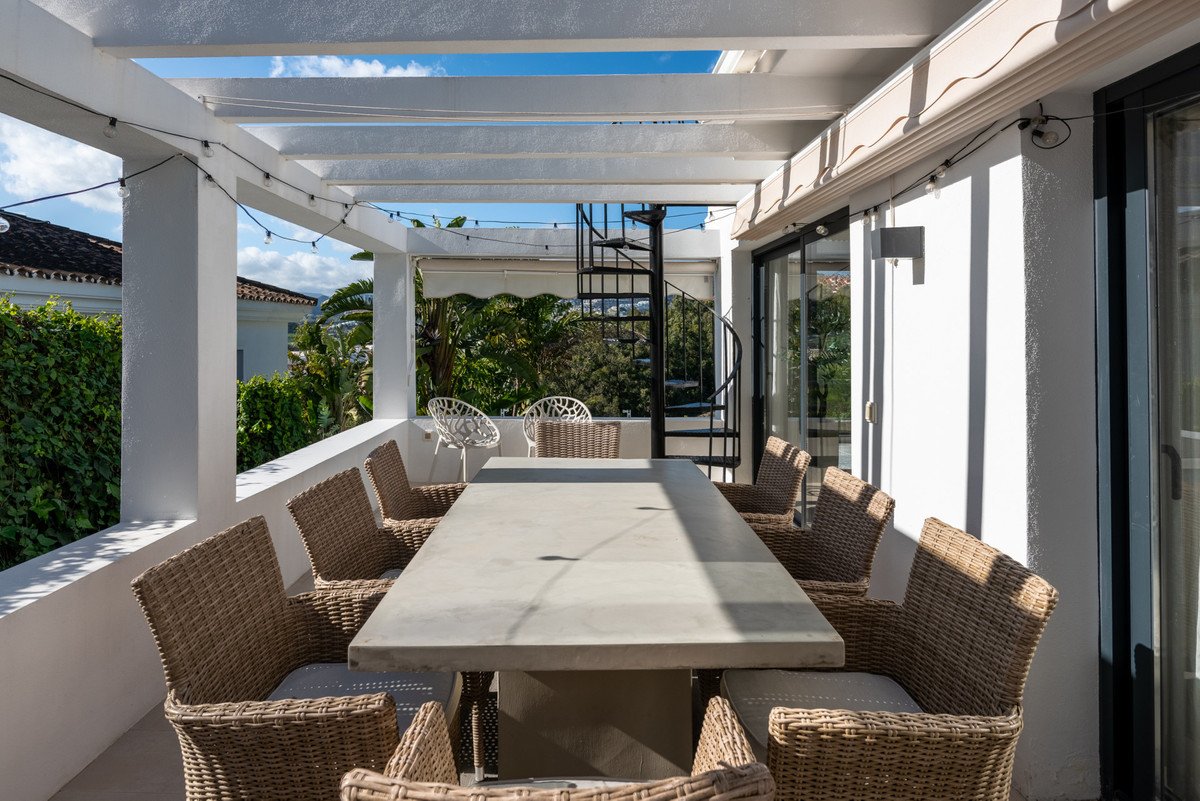 4 Bed Detached Villa in Nueva Andalucía