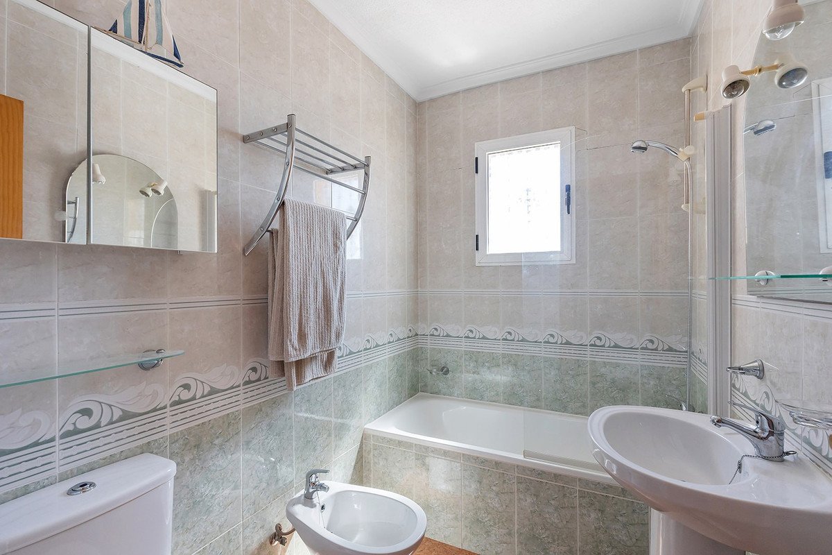 3 Bed Detached Villa in Vista Bella Golf