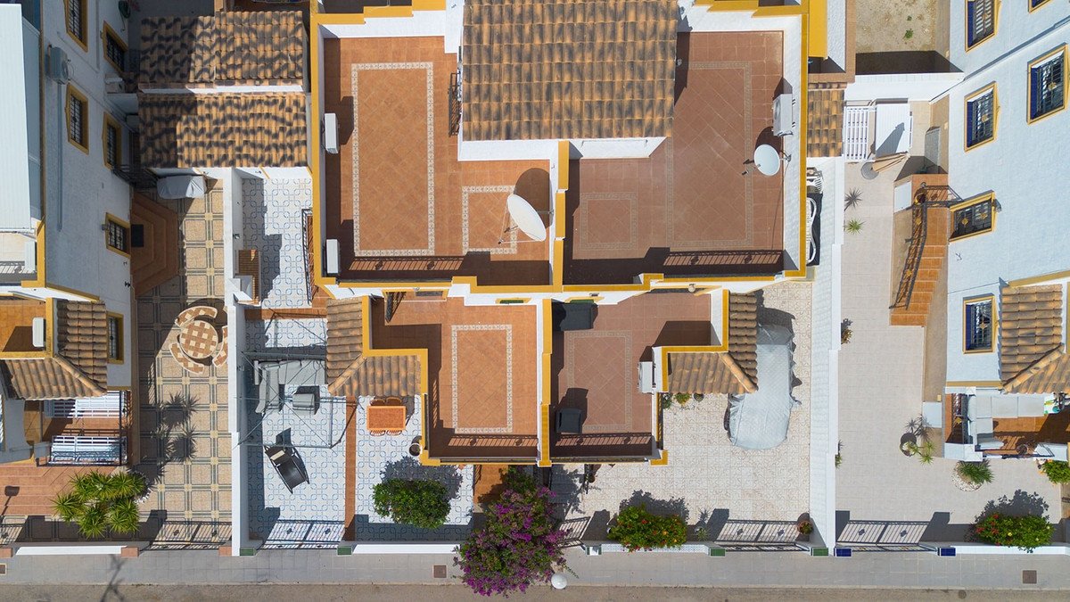 3 Bed Detached Villa in Vista Bella Golf