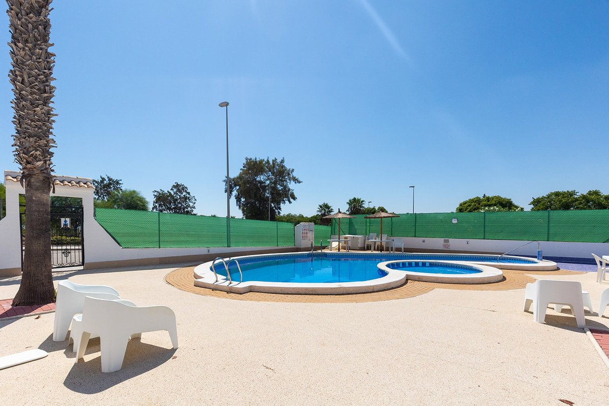 3 Bed Detached Villa in Vista Bella Golf
