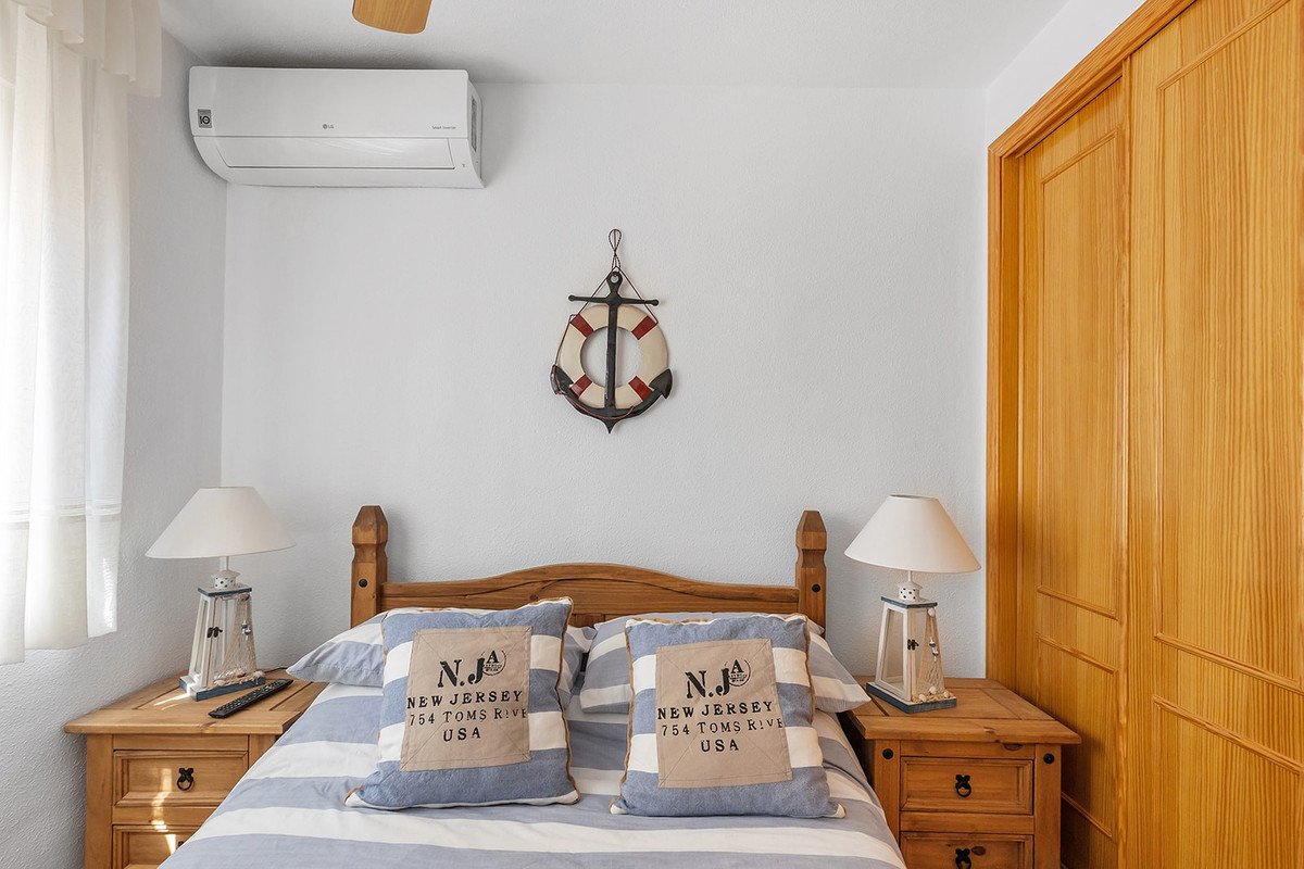 3 Bed Detached Villa in Vista Bella Golf
