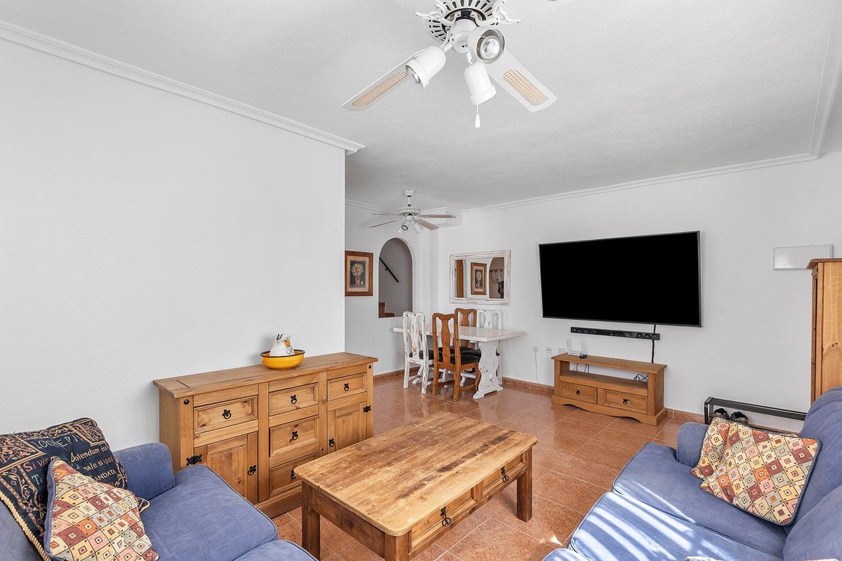3 Bed Detached Villa in Vista Bella Golf