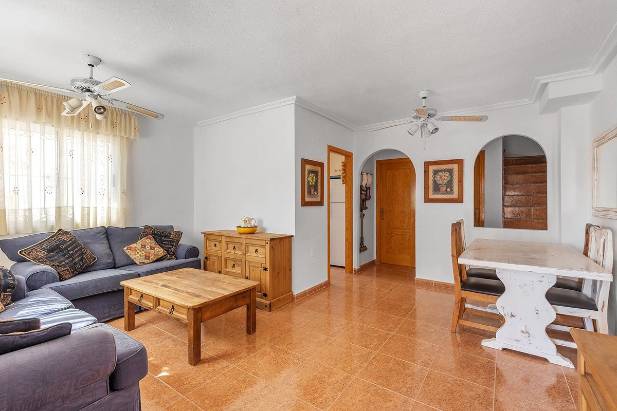3 Bed Detached Villa in Vista Bella Golf