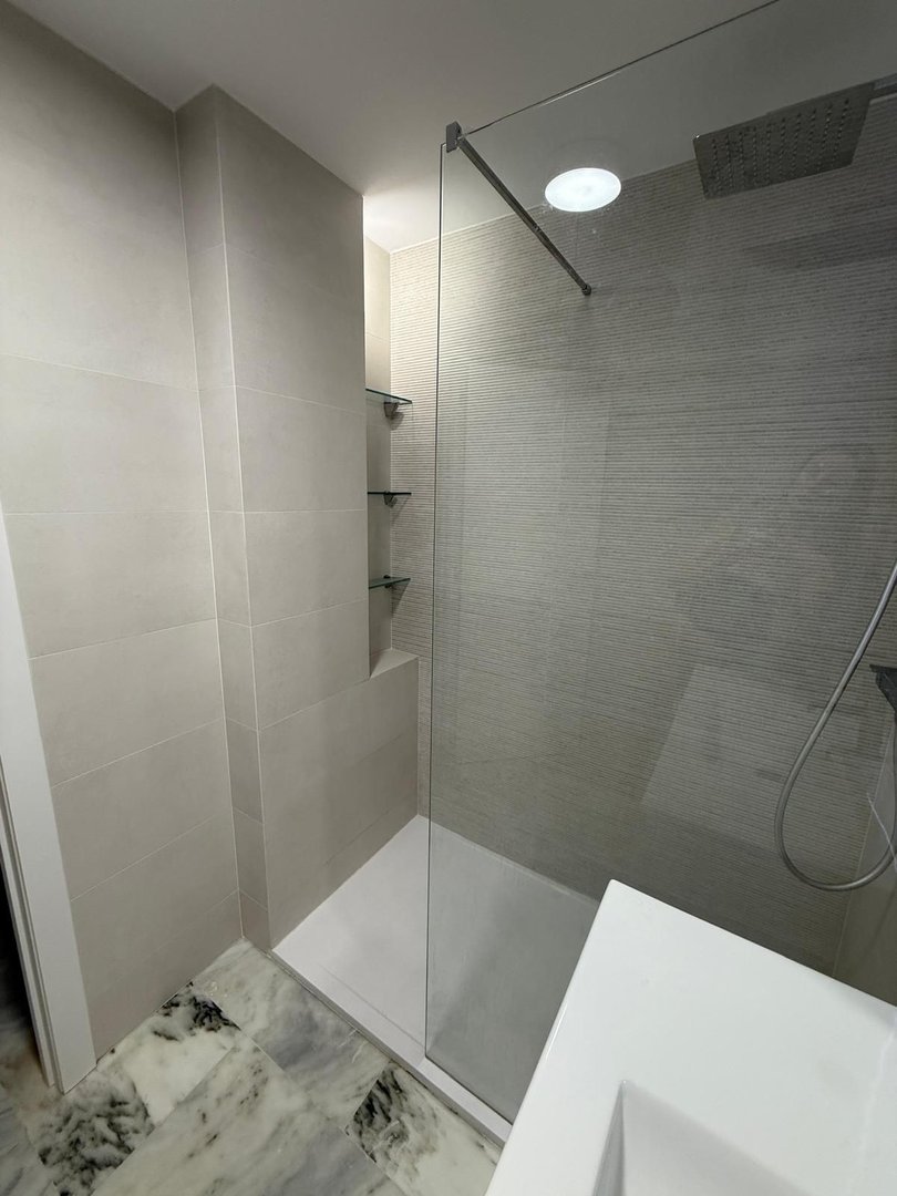 1 Bed Middle Floor Apartment in Selwo