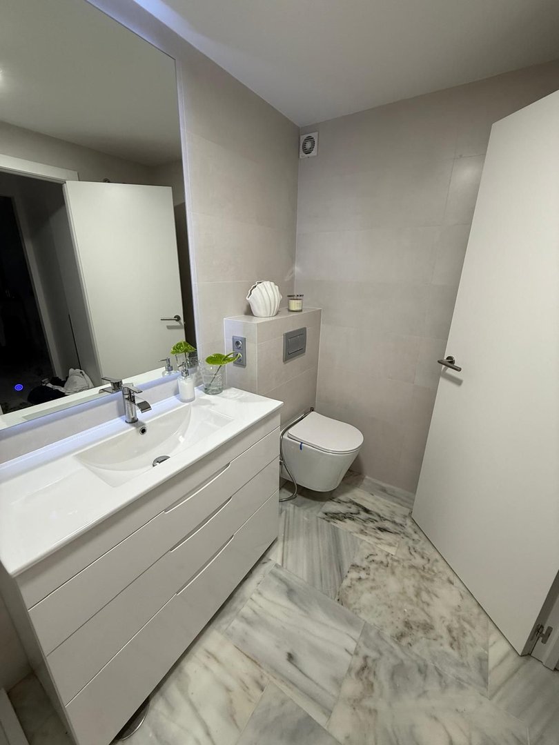 1 Bed Middle Floor Apartment in Selwo