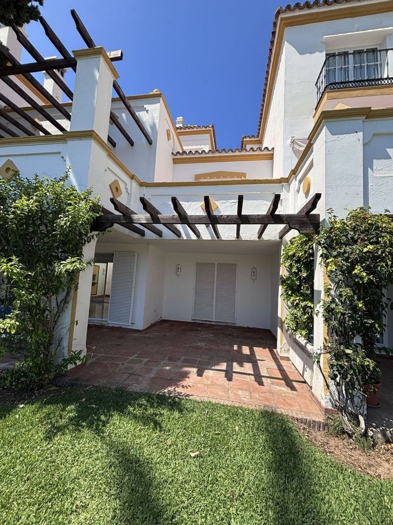 3 Bed Townhouse in Estepona