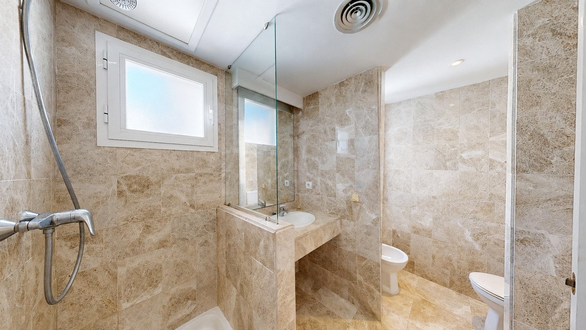 3 Bed Penthouse Duplex in Nueva Andalucía
