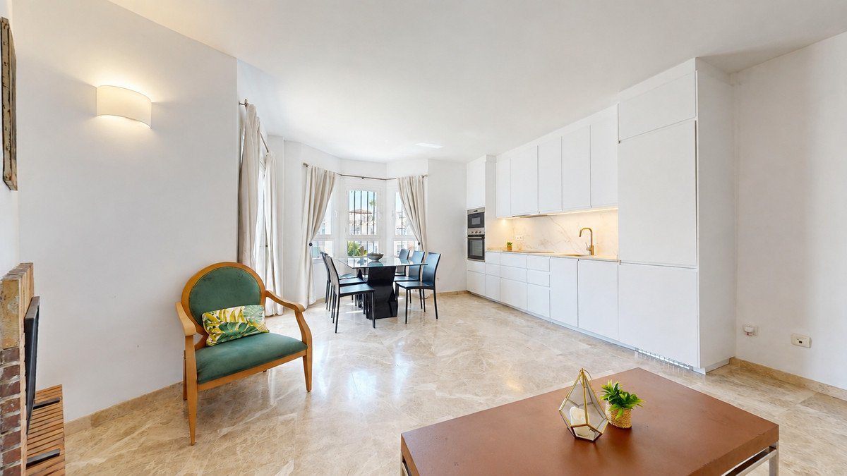 3 Bed Penthouse Duplex in Nueva Andalucía
