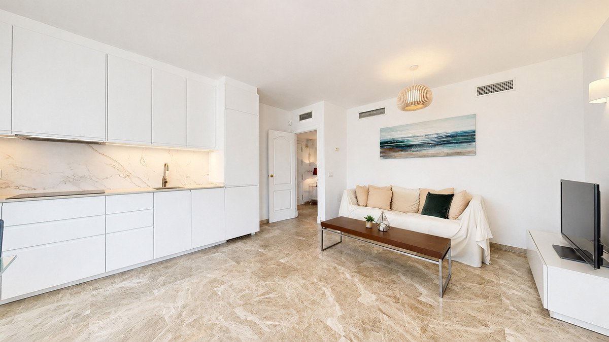 3 Bed Penthouse Duplex in Nueva Andalucía