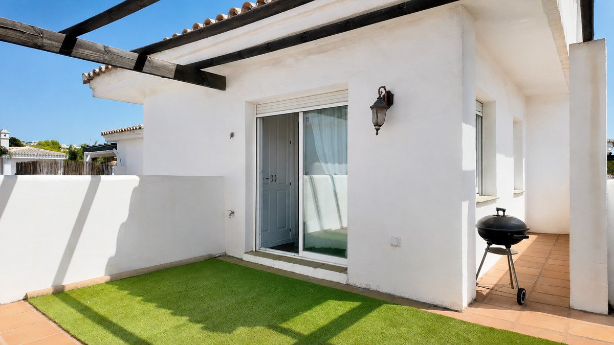 3 Bed Penthouse Duplex in Nueva Andalucía