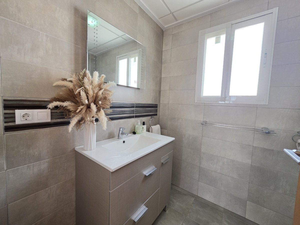 3 Bed Detached Villa in Lel