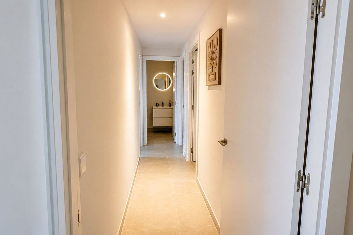 3 Bed Middle Floor Apartment in Cancelada