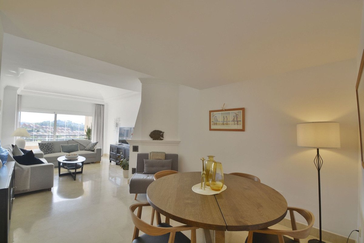 2 Bed Ground Floor Apartment in Elviria
