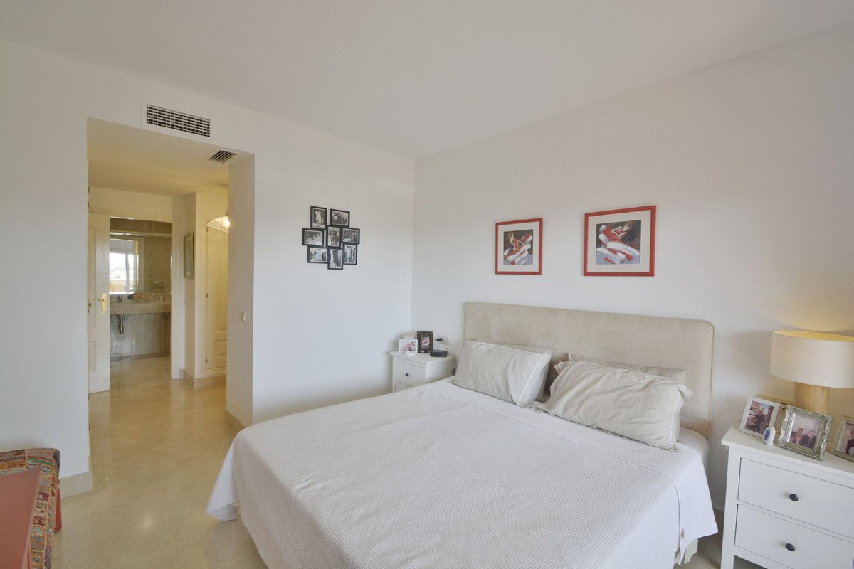 2 Bed Ground Floor Apartment in Elviria