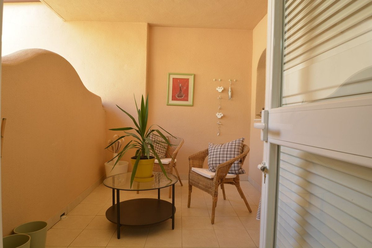 2 Bed Ground Floor Apartment in Elviria