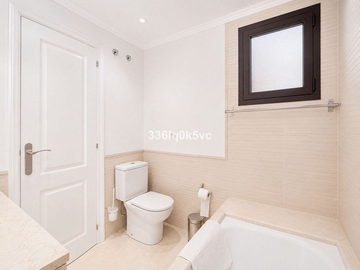 2 Bed Middle Floor Apartment in Benahavís
