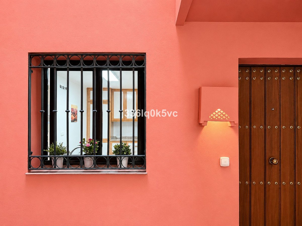 2 Bed Middle Floor Apartment in Benahavís