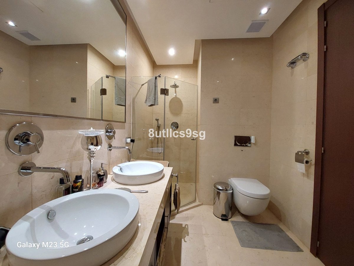 2 Bed Ground Floor Apartment in Benahavís