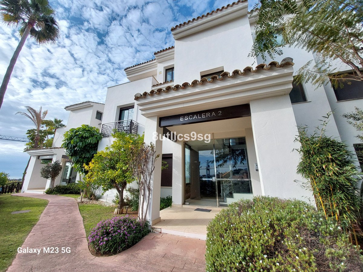 2 Bed Ground Floor Apartment in Benahavís