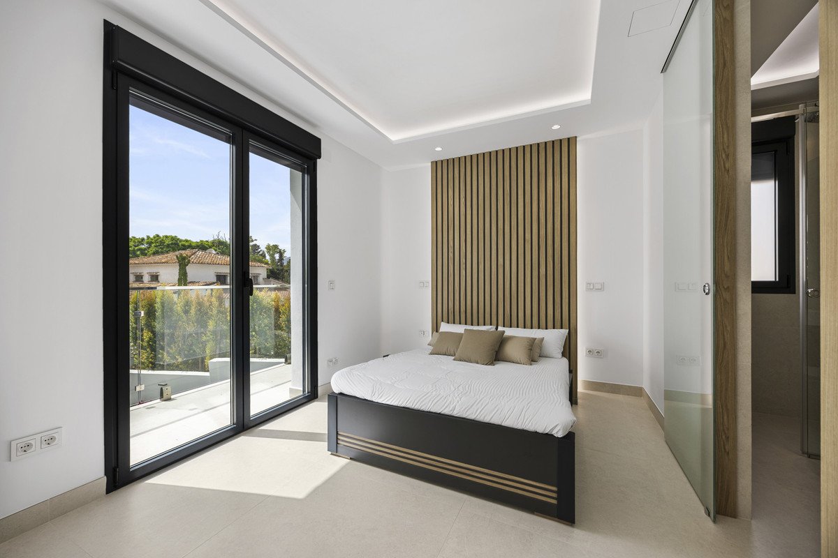 4 Bed Detached Villa in Guadalmina Alta
