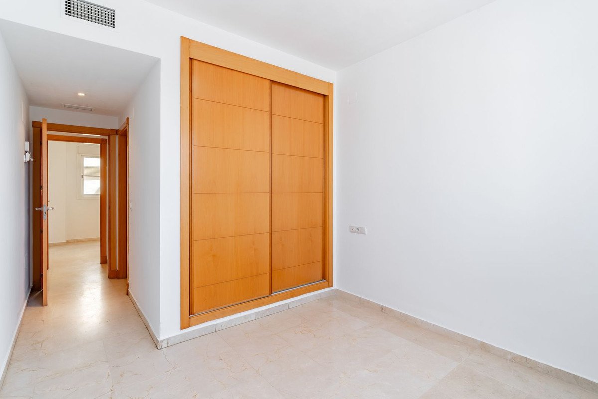 2 Bed Middle Floor Apartment in Benalmadena Pueblo