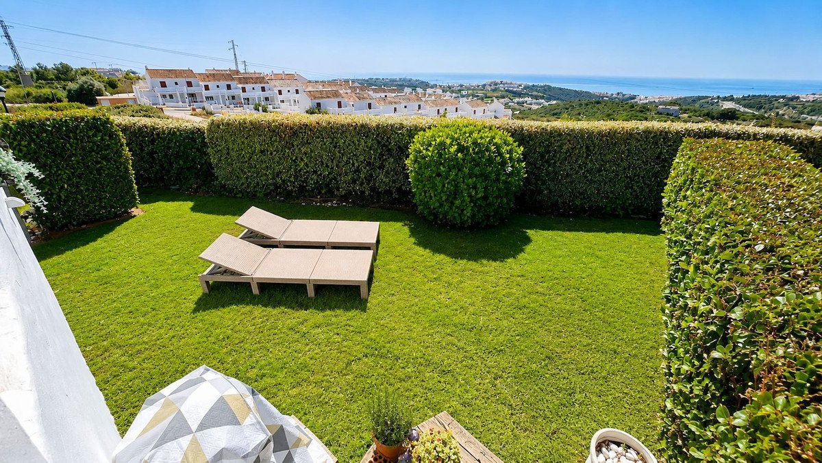 2 Bed Ground Floor Apartment in Doña Julia