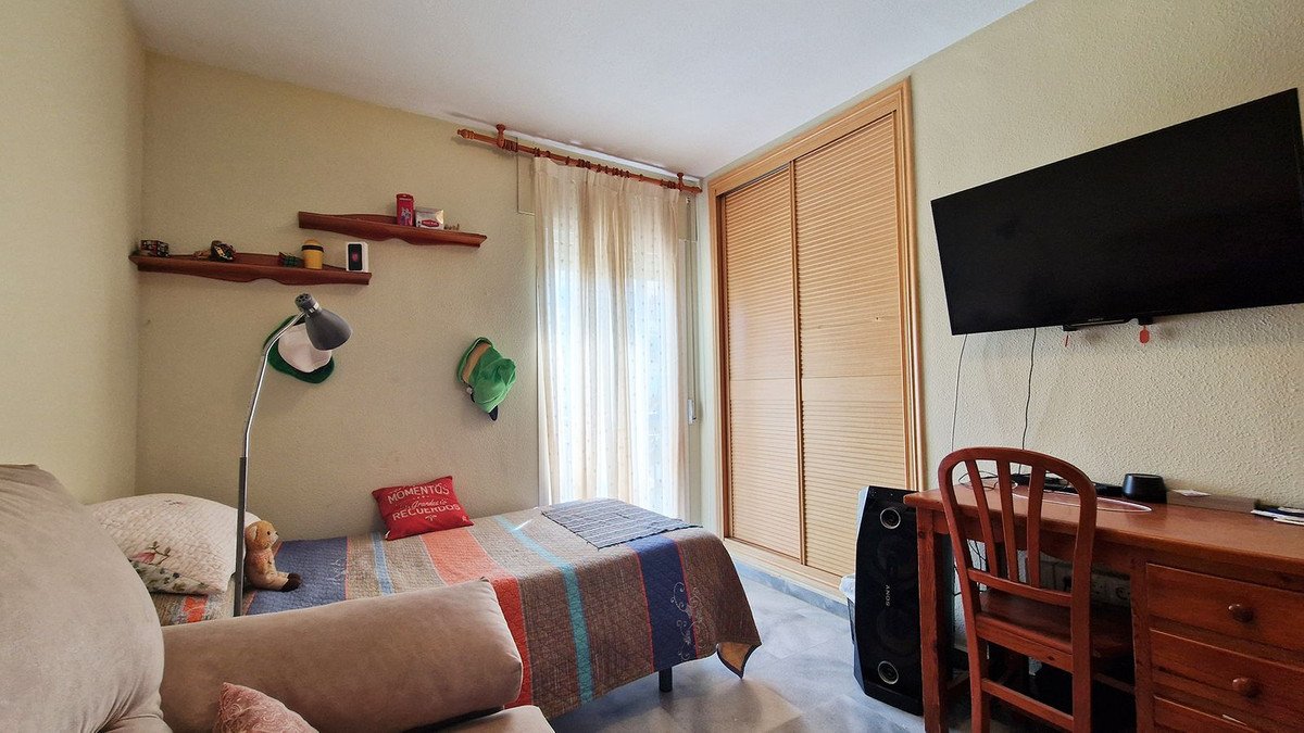 3 Bed Middle Floor Apartment in Arroyo de la Miel