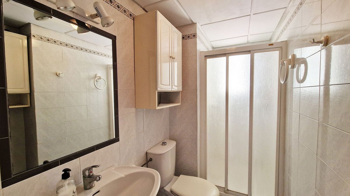 3 Bed Middle Floor Apartment in Arroyo de la Miel