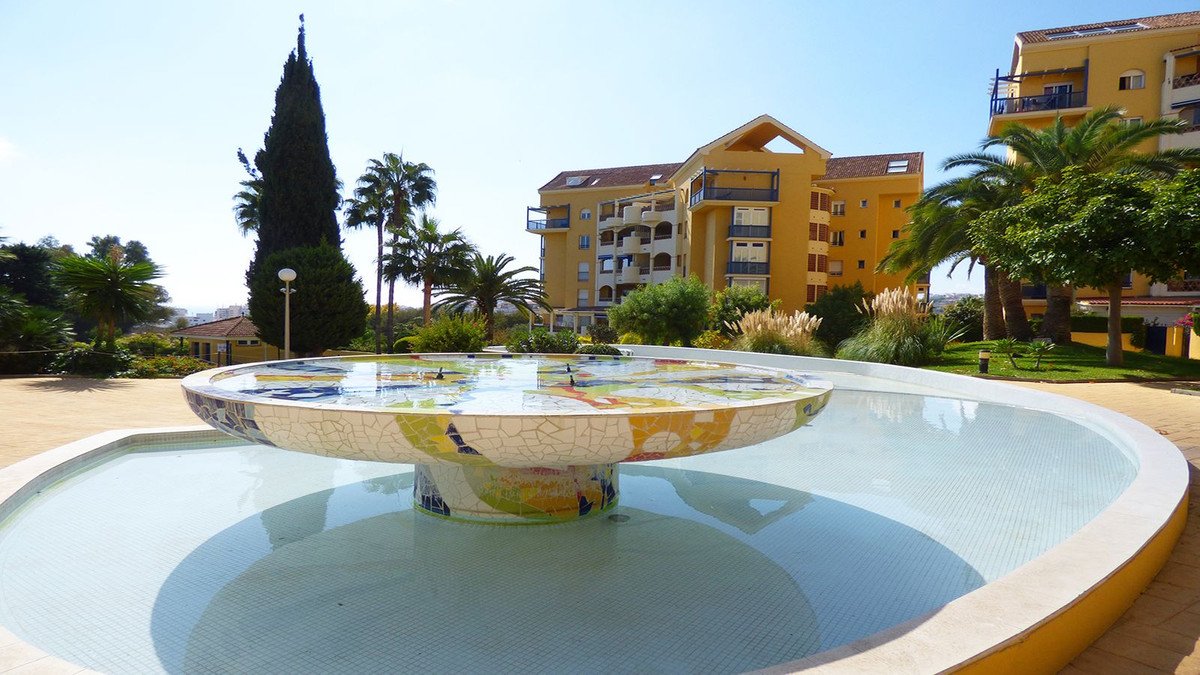 3 Bed Middle Floor Apartment in Arroyo de la Miel