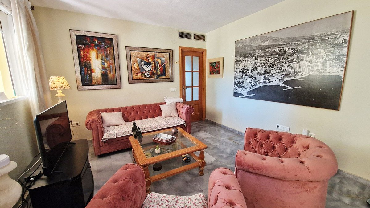 3 Bed Middle Floor Apartment in Arroyo de la Miel