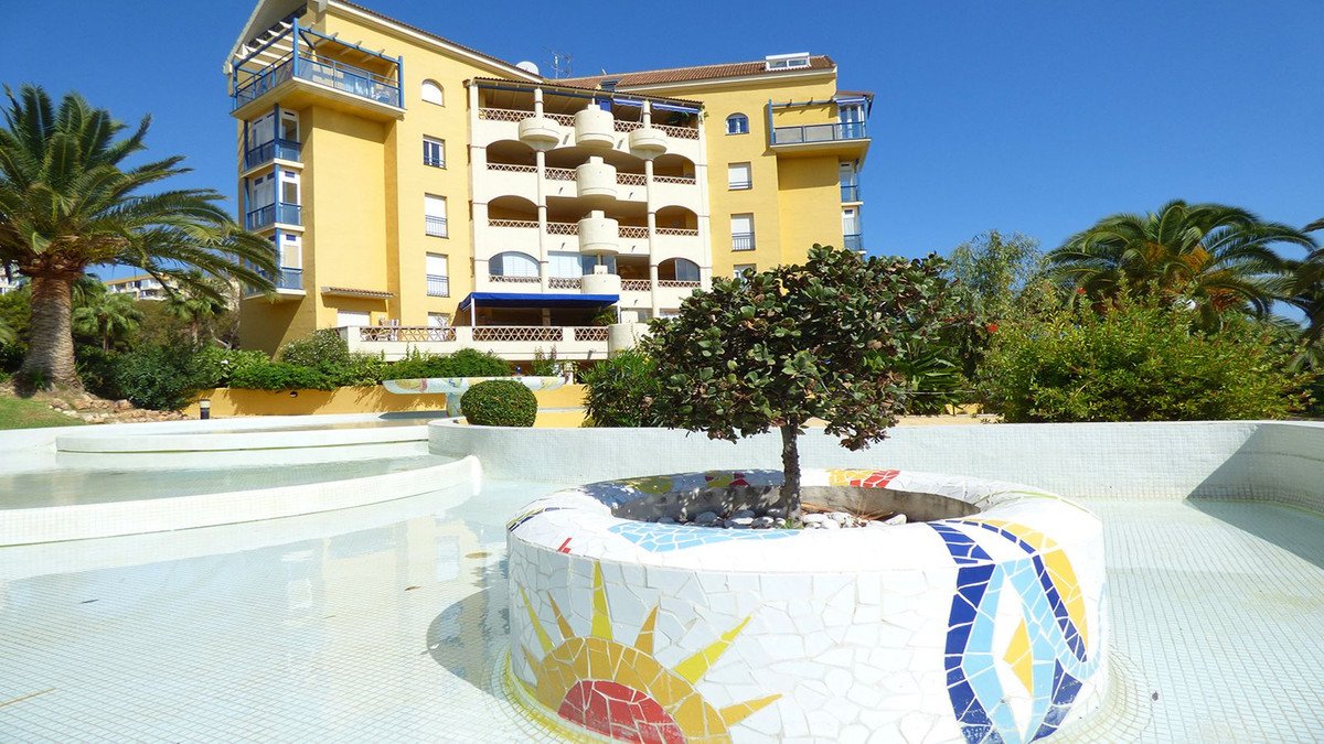 3 Bed Middle Floor Apartment in Arroyo de la Miel