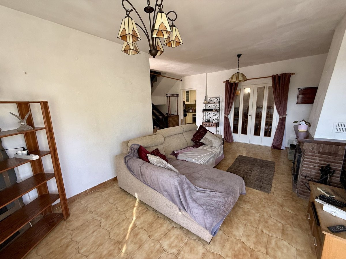 3 Bed Semi-Detached House in Mijas Costa