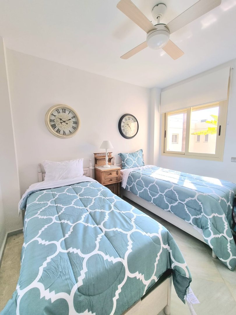 2 Bed Middle Floor Apartment in Nueva Andalucía