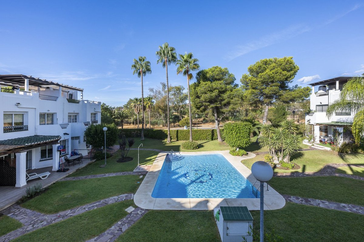 3 Bed Semi-Detached House in Nueva Andalucía