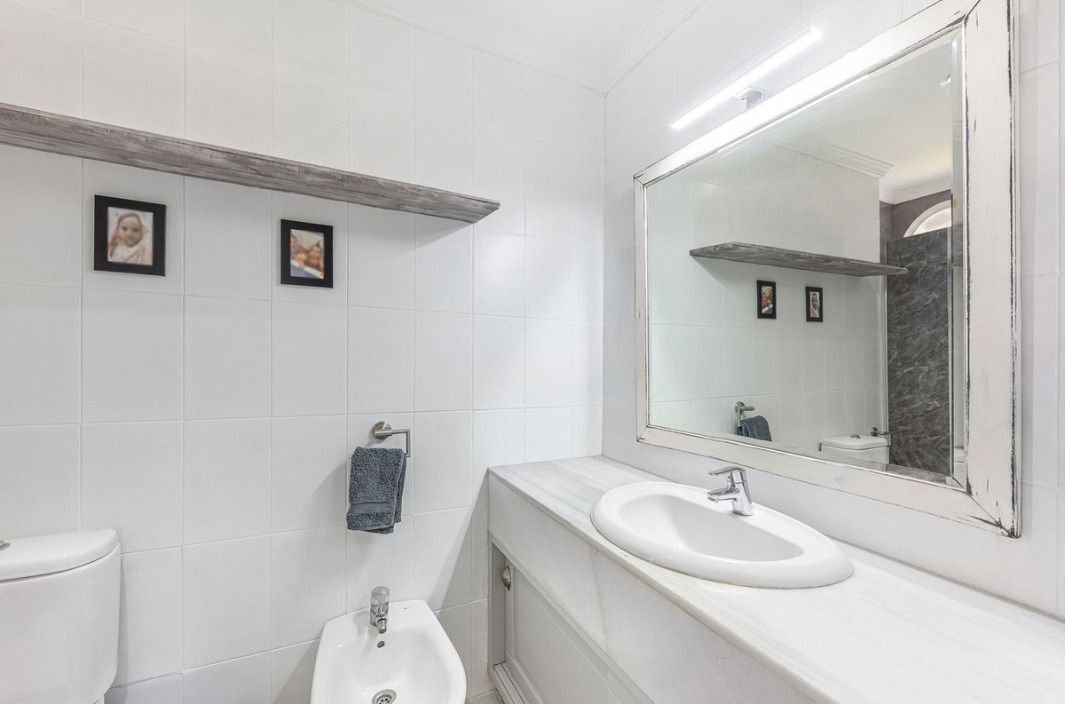 3 Bed Semi-Detached House in Nueva Andalucía