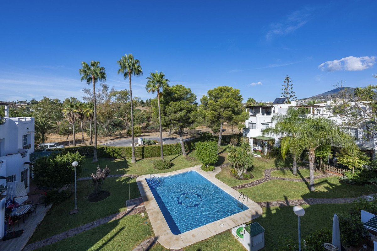 3 Bed Semi-Detached House in Nueva Andalucía