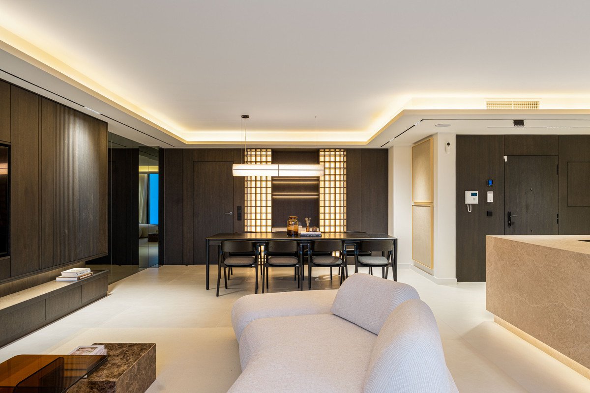 4 Bed Penthouse in The Golden Mile