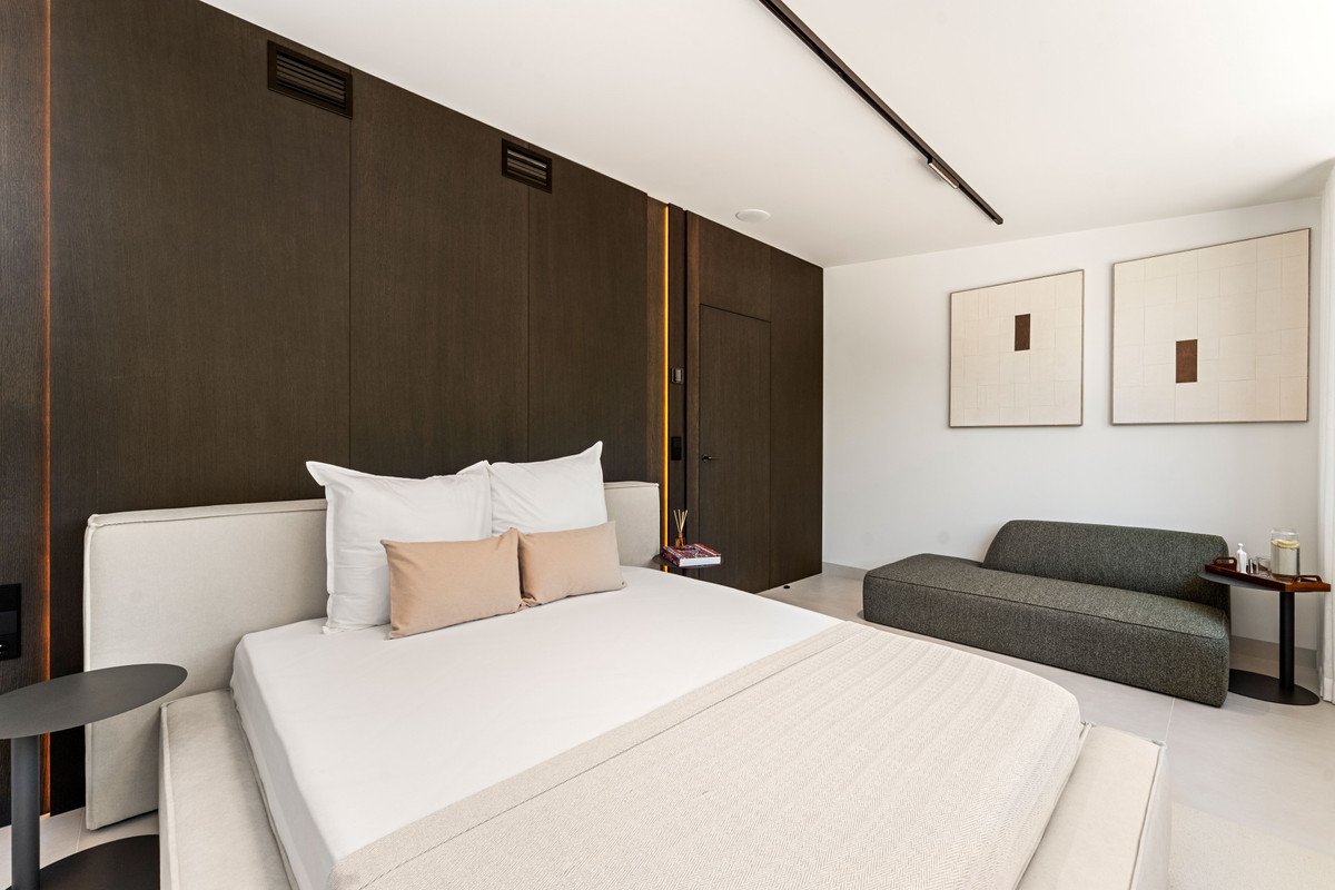 4 Bed Penthouse in The Golden Mile