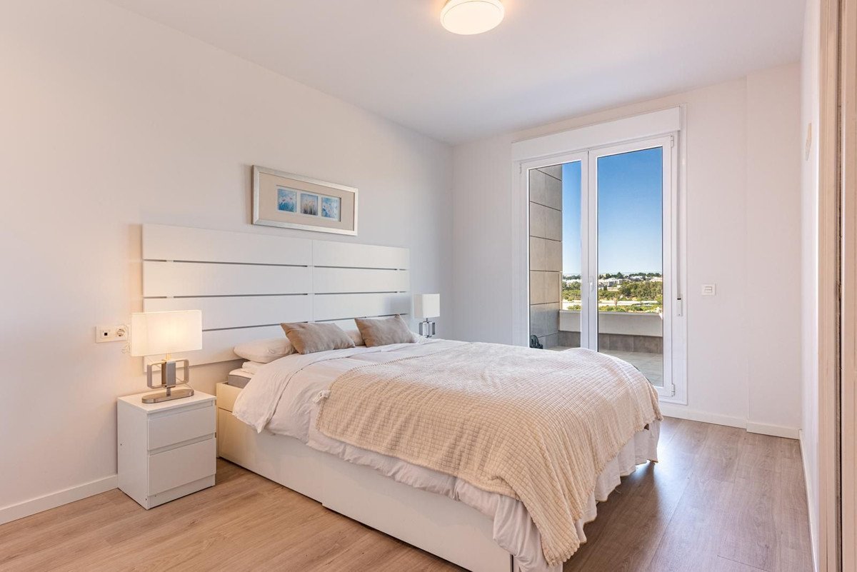 2 Bed Penthouse in Nueva Andalucía
