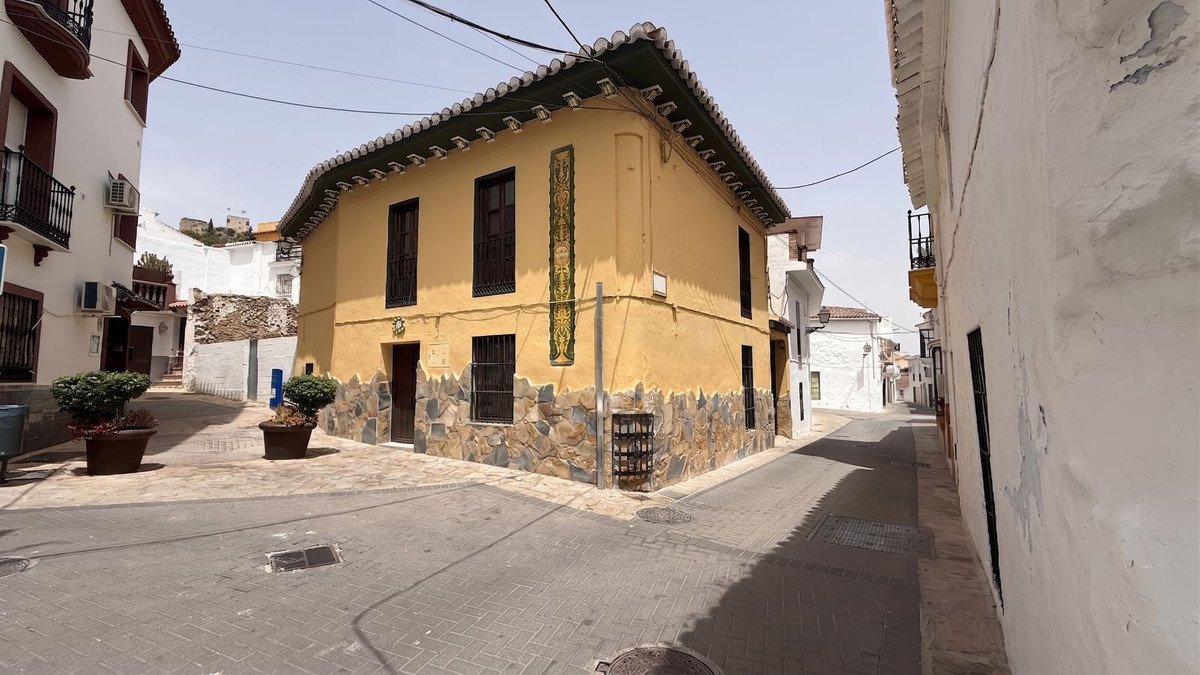 4 Bed Townhouse in Monda