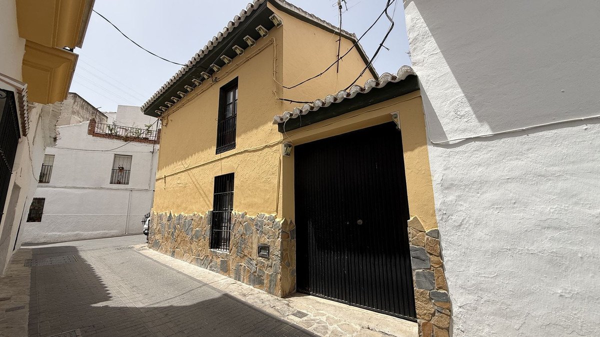 4 Bed Townhouse in Monda