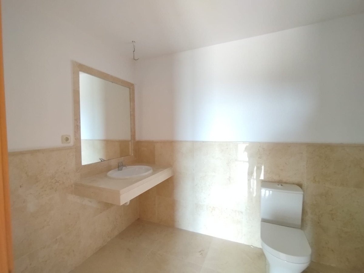 2 Bed Townhouse in Doña Julia