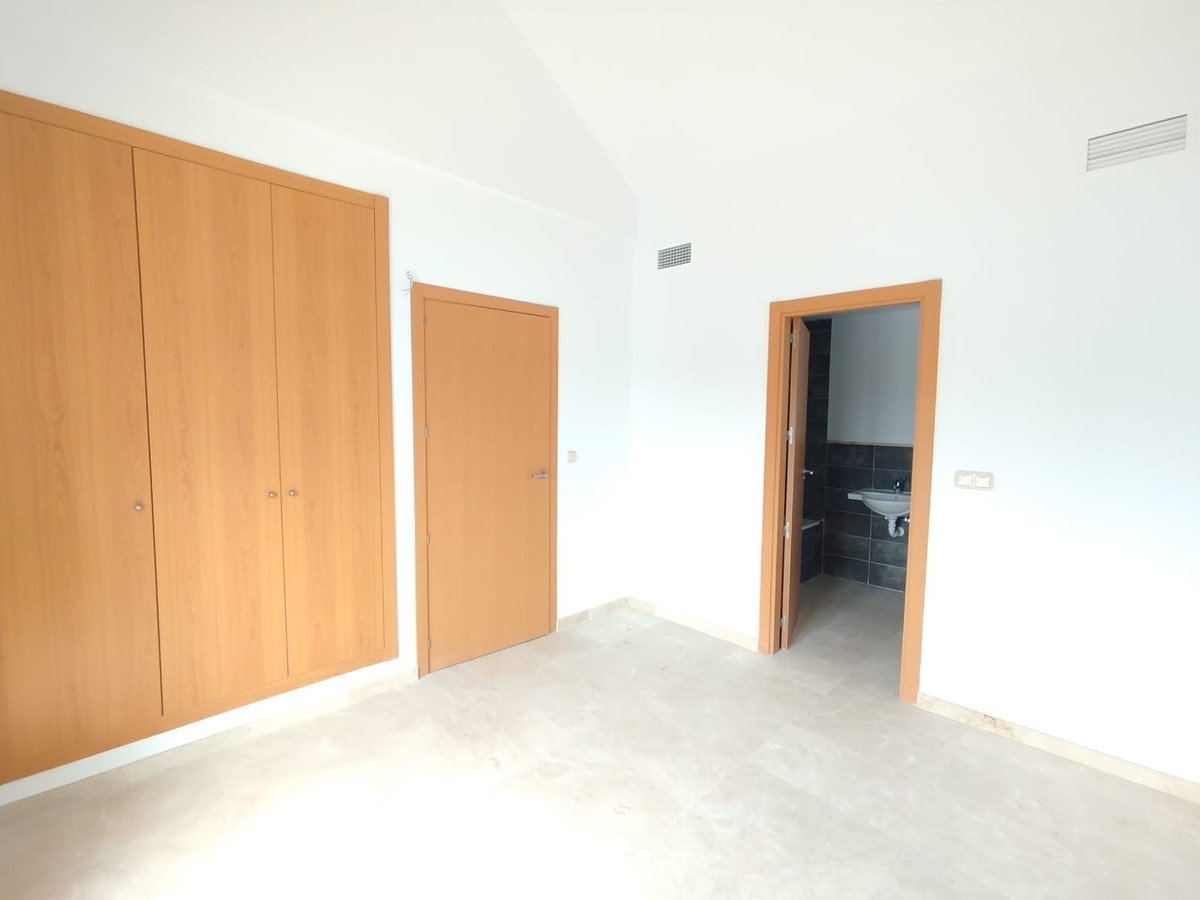 2 Bed Townhouse in Doña Julia