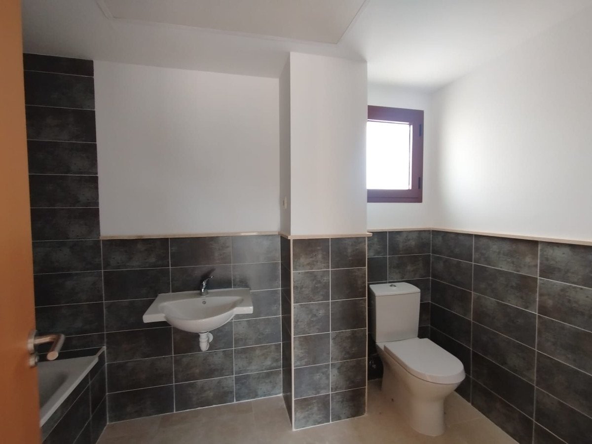2 Bed Townhouse in Doña Julia