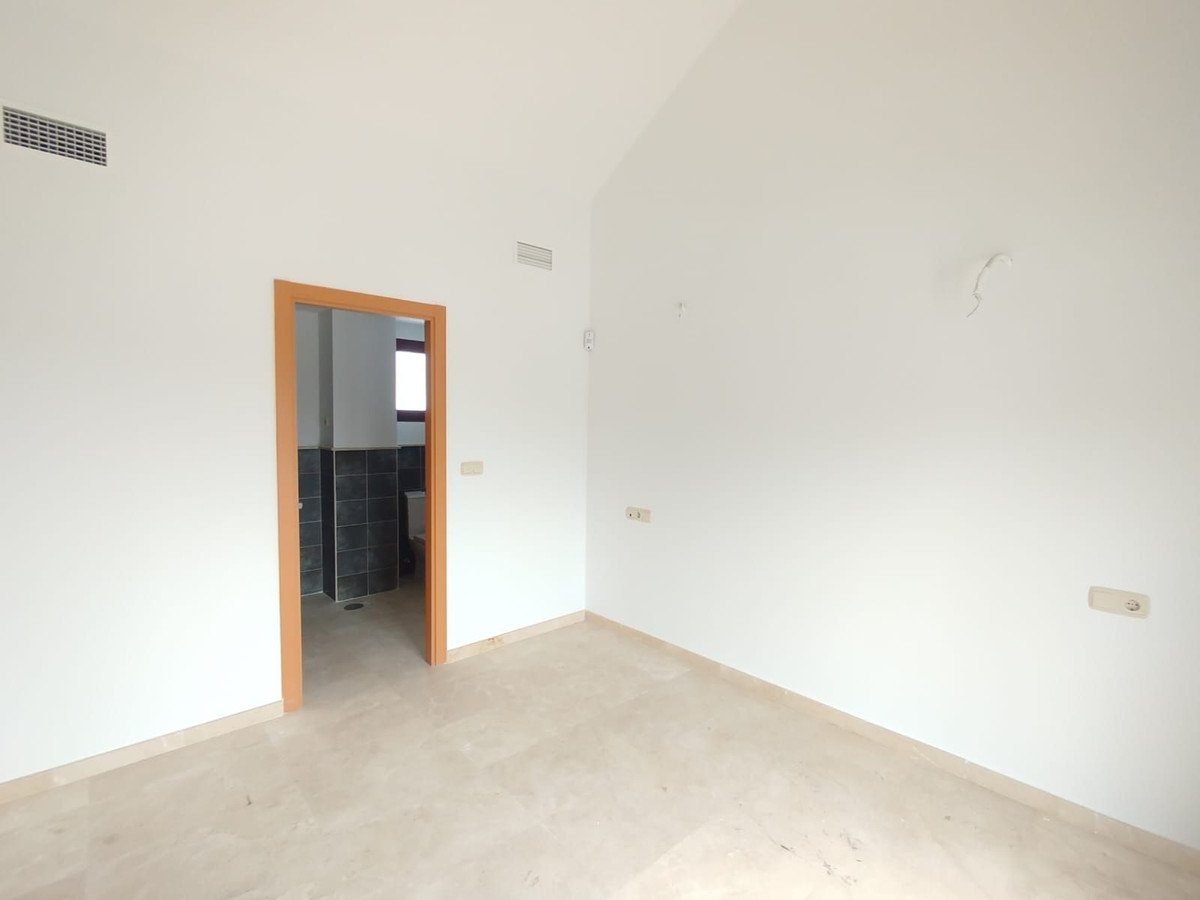 2 Bed Townhouse in Doña Julia
