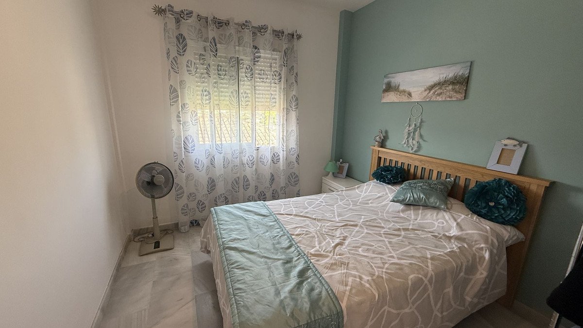 4 Bed Detached Villa in Coín