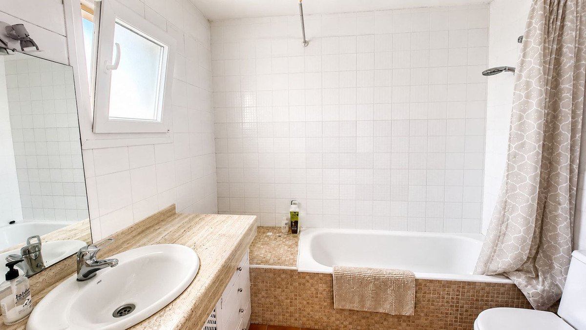 3 Bed Townhouse in Casares Playa