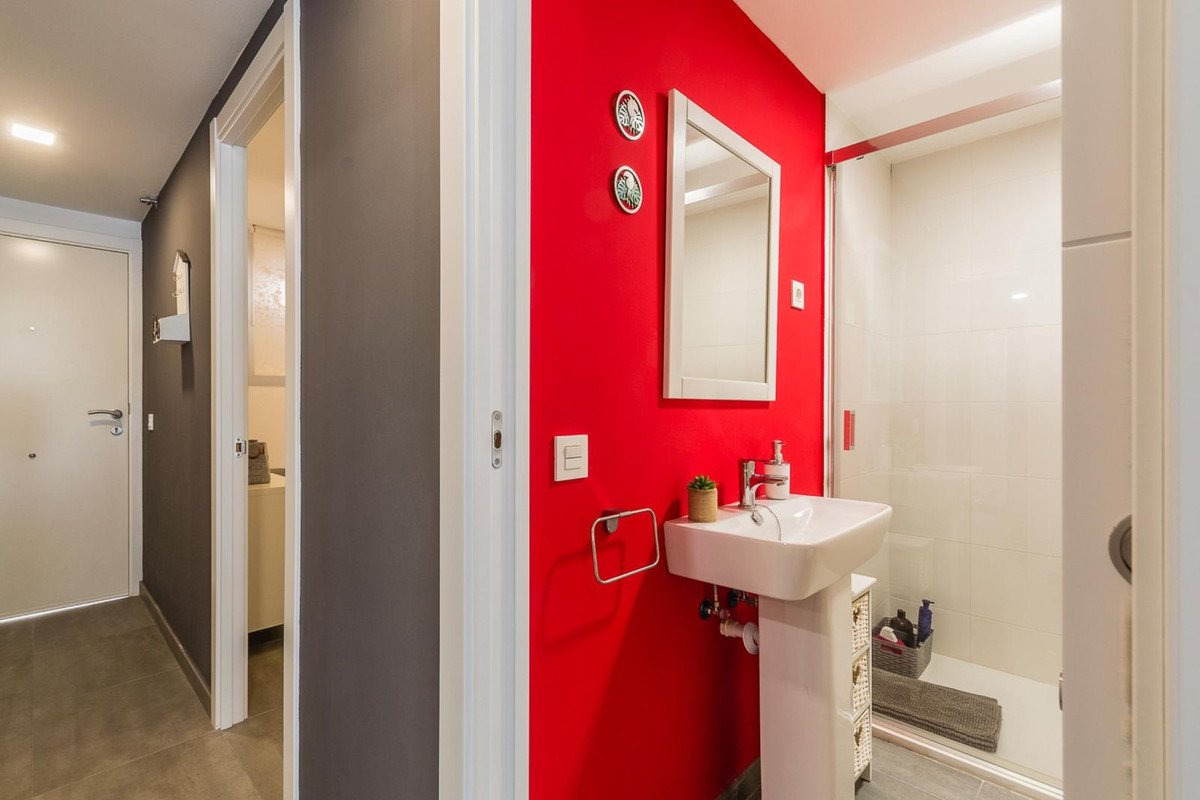 3 Bed Middle Floor Apartment in Almuñecar